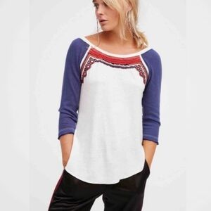 Free People Raglan 3/4 Sleeve Top Size Medium Blue Cream New With Tags